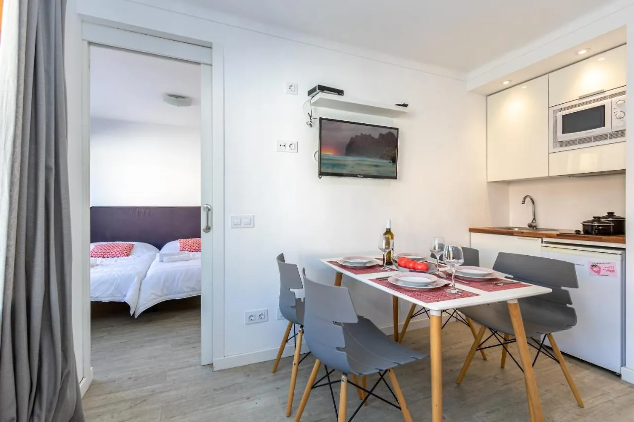 Apartments Playa contacts